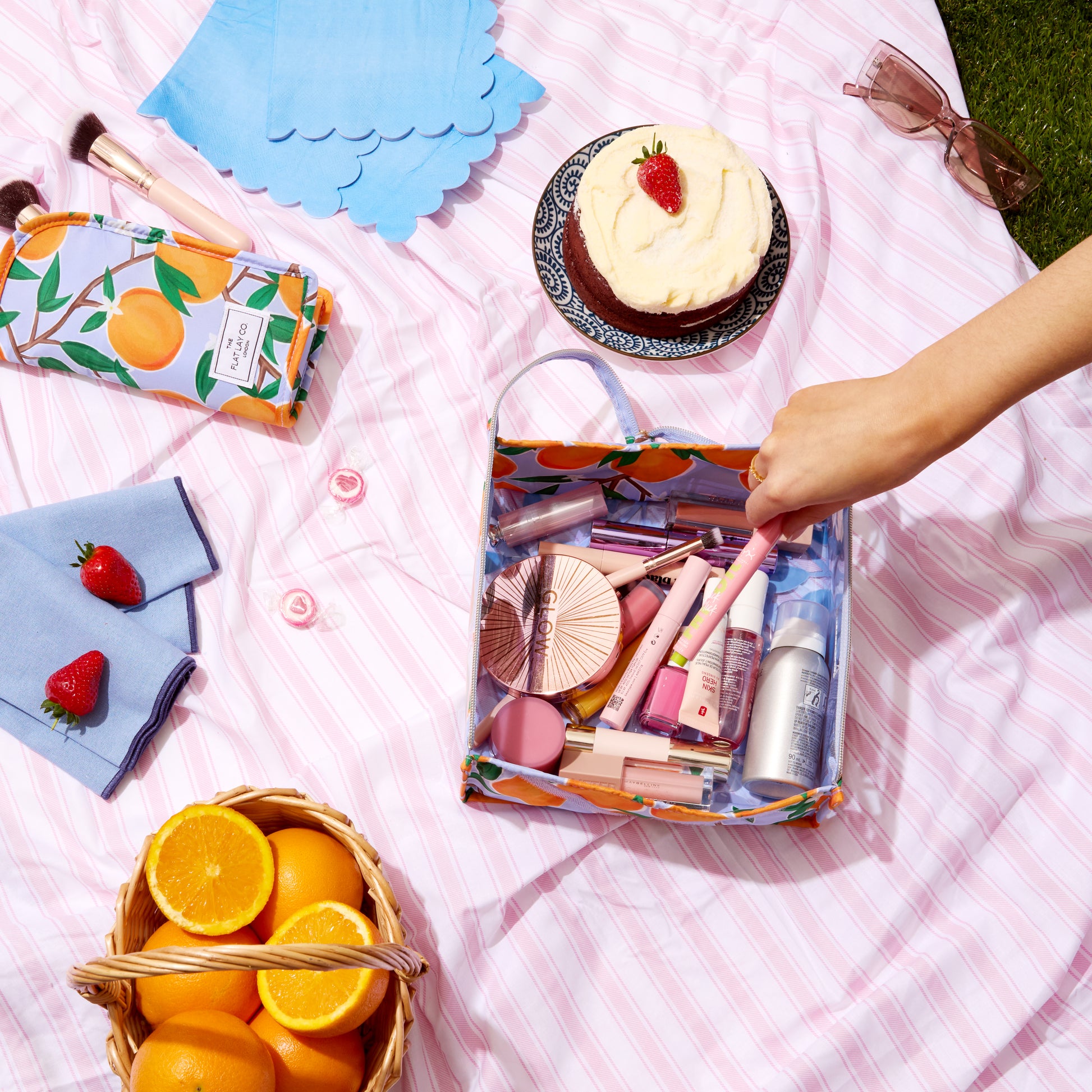 Mediterranean Oranges Jelly Flat Lay Makeup Box Bag