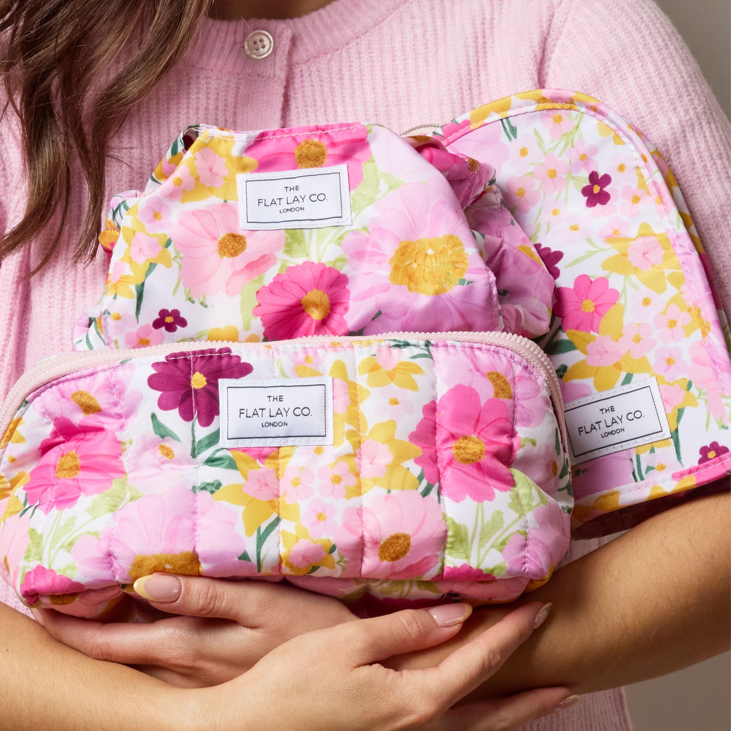 Drawstring Flat Lay Makeup Bag - Bouquet Flowers