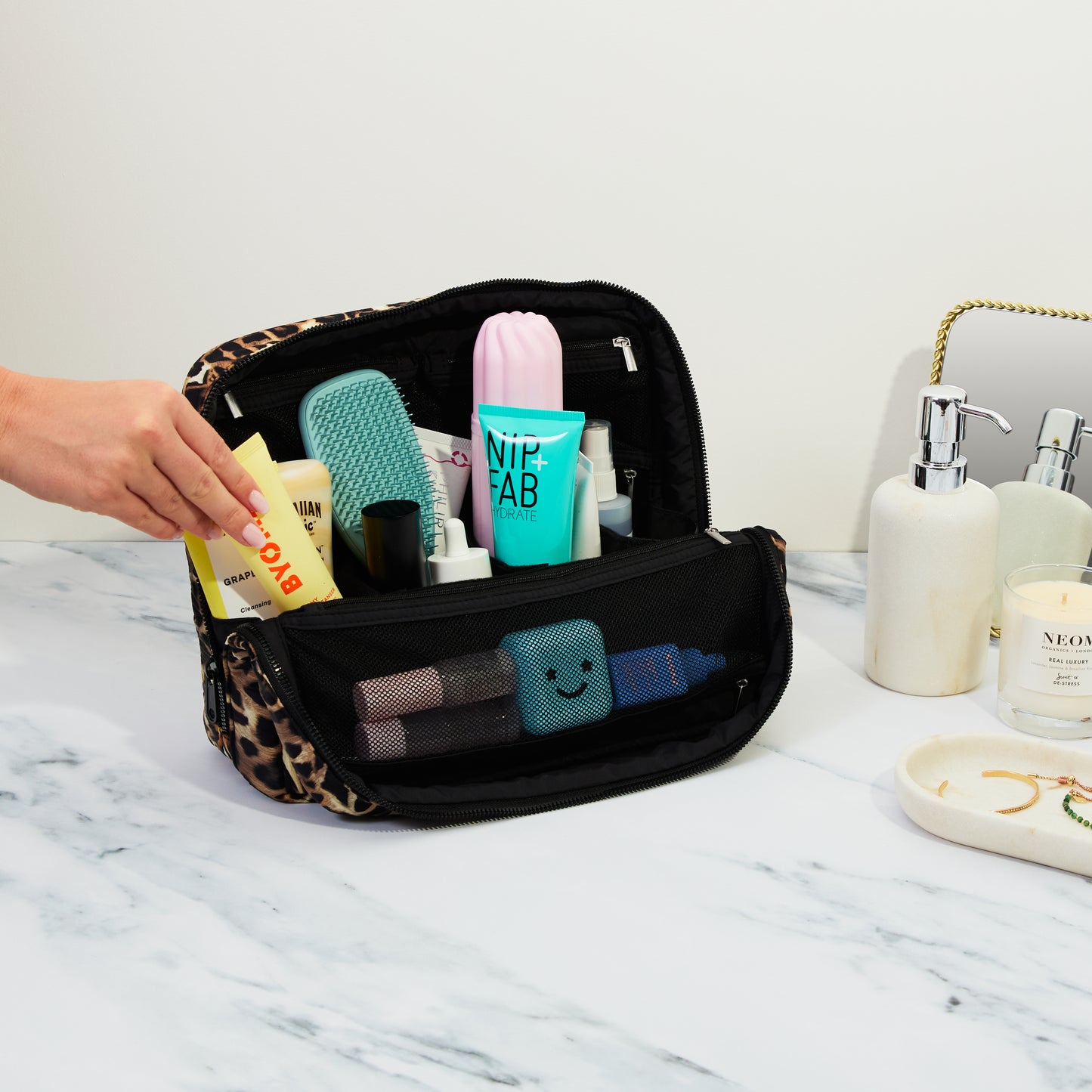 The Showcase Small - Warped Leopard