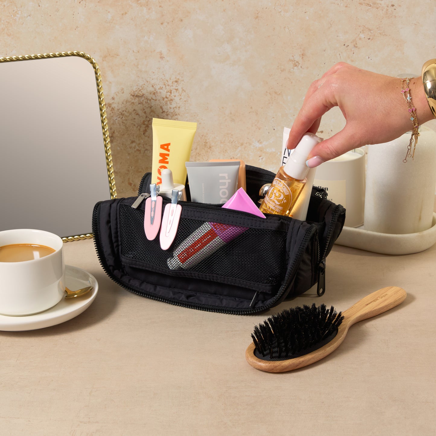 The Showcase Small - Classic Black