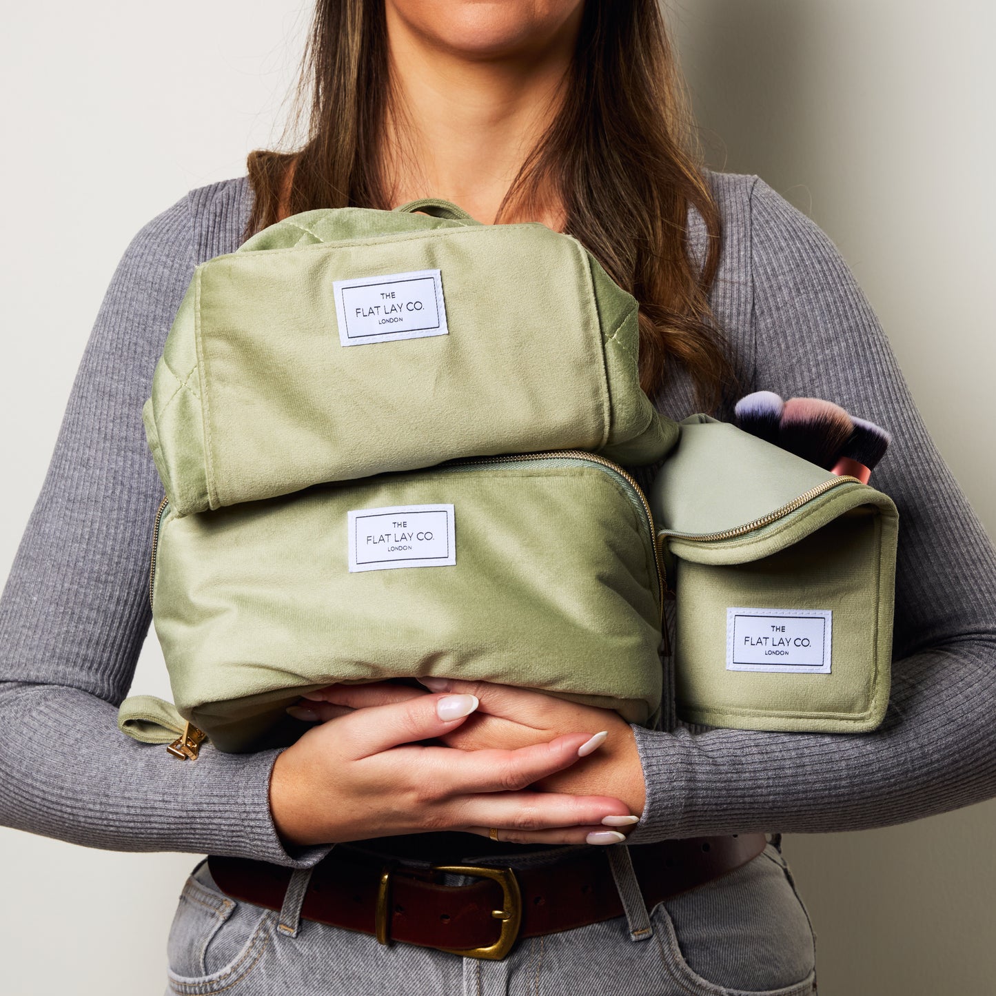 Standing Makeup Brush Case - Sage Green Velvet