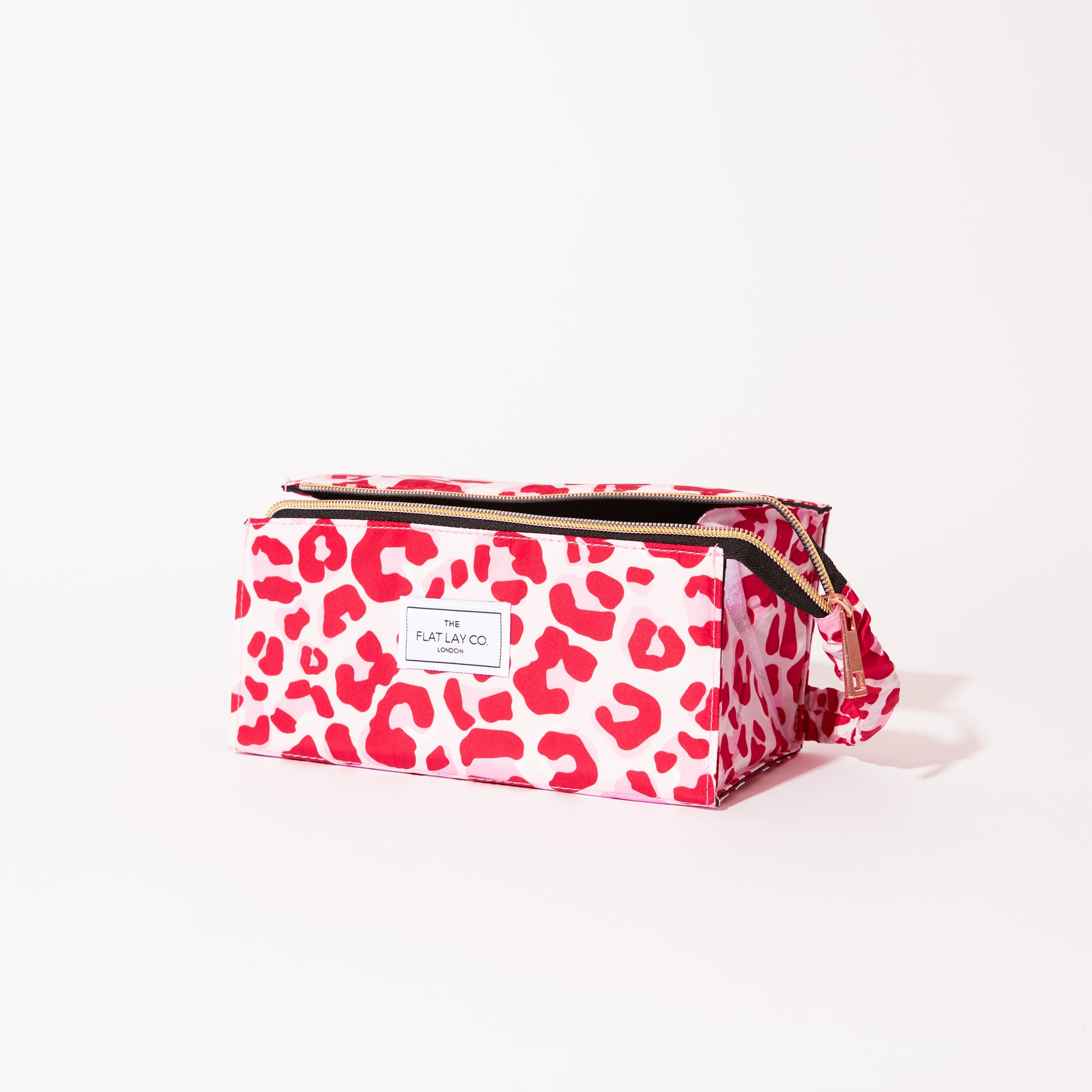 Vegan Leather Hot Pink Makeup Bag Pink Leopard Print - Girly Pink Cheetah  Print Cute Cosmetic Bag for Women - Leopard Print Purse Storage for Makeup  Accessories Toiletry Items & Pink Stuff